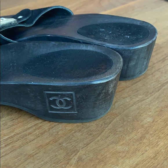 Vintage Chanel sandals - Picture 2 of 7